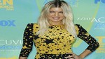 Fergie se molesta por premio a Ashton Kutcher (video)