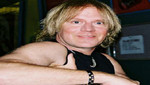 Bajista de Aerosmith es operado por cáncer a la garganta