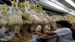 El precio del pollo se eleva en mercados limeños