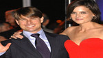 VIDEO: A Tom Cruise le fascina tocarle el trasero a Katie Holmes