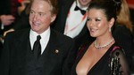 Catherine Zeta-Jones mejor que nunca con Michel Douglas