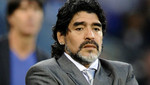 Suspenden a Maradona por pelearse con otro técnico
