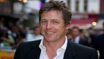 Hugh Grant se acariciaba la barba para inspirarse en su última película