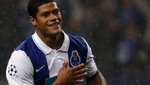 Brasilero Hulk reforzaría el Barcelona