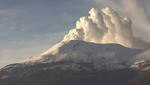 Colombia: volcán Ruiz expulsa gruesa capa de gases