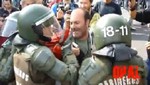 Periodista chileno es detenido violentamente durante marchas del día del trabajador en Chile (Video)