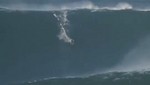Surfista McNamara domina ola de 27 metros de altura (Video)