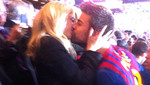 Shakira celebró triunfo del Barcelona dándole un beso a Gerard Piqué