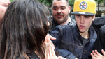 [FOTOS] Justin Bieber se molestó con belieber que lo acarició