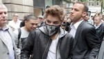 Justin Bieber imita la máscara de su ídolo Michael Jackson