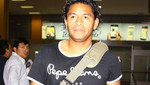 Selección peruana: Acasiete defiende a Vargas tras ser visto bebiendo licor