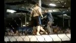 [VIDEO] Árbitro de la MMA reacciona mal durante un torneo