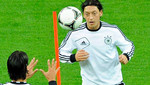 Eurocopa 2012: Mesut Özil afirma que España es la selección favorita para ganar el torneo