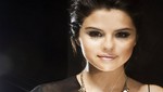 [FOTOS] Selena Gómez se tiñe el pelo para la promoción de Hotel Transilvania