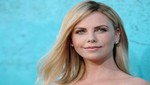 [FOTO] Charlize Theron es captada luciendo la cabeza rapada