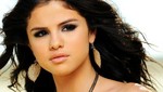 Selena Gómez atacada en Twitter por todo el mundo