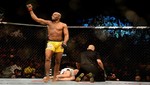 Anderson Silva venció por nocaut a Chael Sonnen por el UFC 148