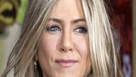 Jennifer Aniston practica para ser mamá