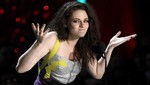 Kristen Stewart pide disculpas públicas a Robert Pattinson por haberle sido infiel