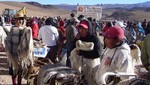 Miles de cusqueños y turistas entregaron ofrendas a la pachamama en Sacsayhuamán