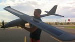 Avión Silent Falcon vuela 14 horas con energía solar