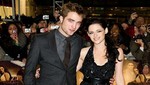 Robert Pattinson y Kristen Stewart captados en cena romántica [FOTO]