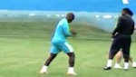 Luis Advíncula se divierte bailando el 'Gangnam Style' [VIDEO]