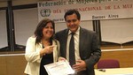 Distinguen en Argentina a peruana Ruth Tesierra por su trabajo social