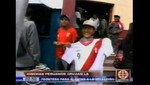 Hinchas peruanos cruzan la frontera para ver el partido ante Bolivia [VIDEO]