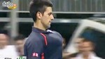 Djokovic simuló tener los senos de Serena Williams en pleno partido [VIDEO]