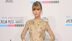 Taylor Swift lleva el glamour a los American Music Awards 2012 [FOTOS]