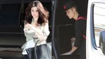 Justin Bieber acompaña a Selena Gomez al área de Emergencia de un hospital