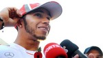 Lewis Hamilton de McLaren encabeza la práctica para el Gran Premio de Brasil de F1