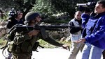 Camarógrafos de la agencia Reuters fueron agredidos por militares israelíes