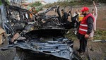 Tres cohetes caen cerca de un aeropuerto pakistaní y causa al menos 6 muertos