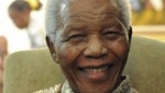 Nelson Mandela es dado de alta de un hospital en Sudáfrica