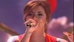 Demi Lovato interpreta 'Skyscraper' en inglés y español (video)