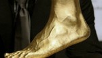 Venden réplica de oro del pie izquierdo de Lionel Messi en Japón