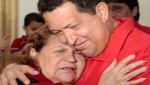 Muerte de Hugo Chávez: su madre lloró ante el pie de su cajón [VIDEO]