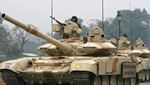 India dotará de visión nocturna a sus tanques tanques T-72 y  T-90