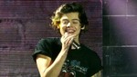 Harry Styles pierde los pantalones en un concierto [VIDEO]