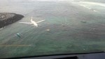 Un avión con unos 100 pasajeros cae al mar, en Bali, durante su aterrizaje