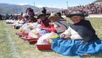 [Huancavelica] Comité de Damas alista miles de premios por el Día de la Madre