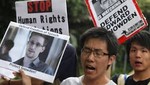 Varios cientos de personas manifiestan en favor de Edward Snowden en las calles de Hong Kong
