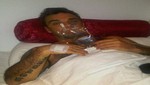 Robbie Williams muestra foto en su lecho de enfermo