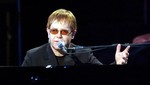 Elton John asistió al homenaje a Elizabeth Taylor