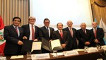 Suscriben contratos para distribución de gas natural en el norte y sur del país