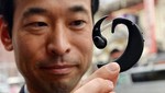 Earclip PC usable: Una PC con clip usada en el oído