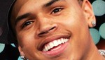 Chris Brown se tatúa por su nueva novia