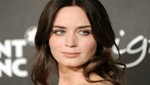 Emily Blunt todavía tartamudea delante de su familia